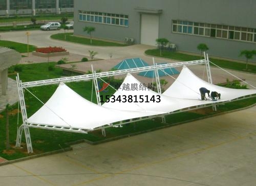 如何對(duì)PTFE膜材建筑進(jìn)行清洗？